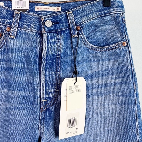 NWT Levi’s Ribcage Straight High Rise Ankle Jeans in Noe High Medium Wash - Picture 9 of 12